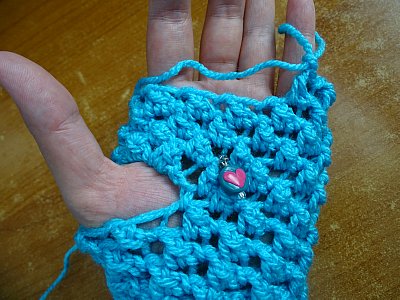 Butterfly stitch gloves revised 25