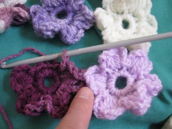 Puff stitch Flower Scarf 11