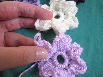 Puff stitch Flower Scarf 10