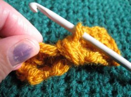 Crochet Bow Hair Tie - Free Crochet Pattern plus tutorial