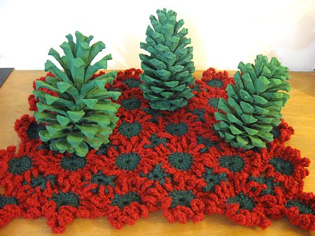 Christmas Mat and Pinecone Trees 005